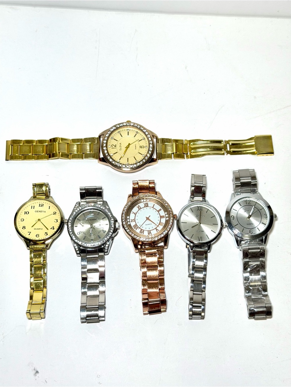 Lot of 6 Women’s Quartz Fashion Watches – (Need Batteries / 1 Band Repair)